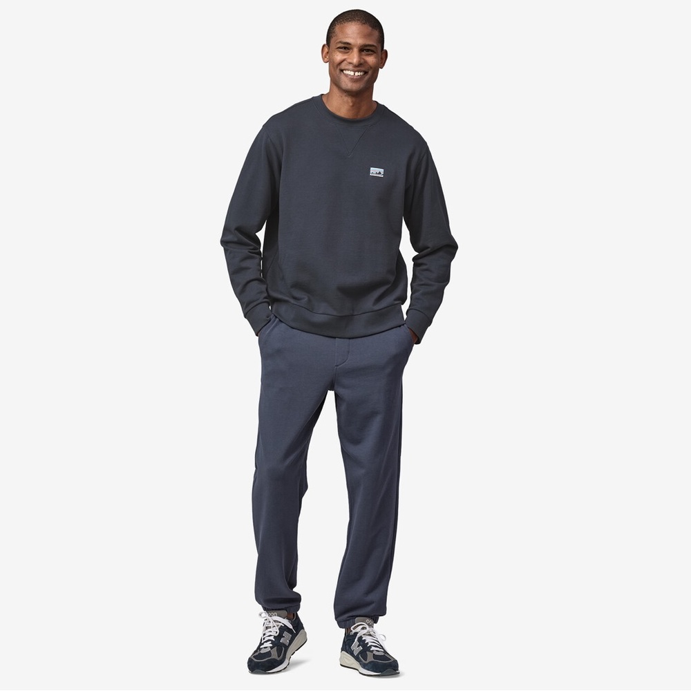 Patagonia Men's Crewneck Sweatshirt in Dark Gray